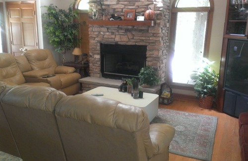 Lake Geneva House | Single Family 7 Bedroom 5 bath Lake House