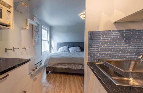 Outer Sunset House | Single Family. Quiet. Walk to Beach.
