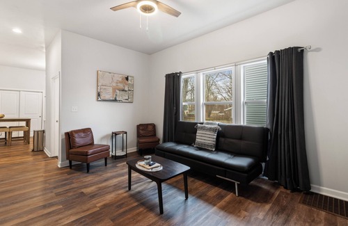 Columbia-Tusculum House | Single level 2 bedroom- minutes from downtown!
