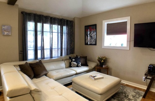 Terre Haute Cottage | Single-Level, 3 Bedroom, 2 Bath, Equipped Kitchen, Laundry