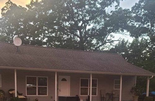 Camdenton House | Single Level Living at the Lake