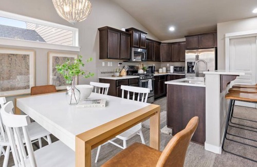 Southwest Ada County Alliance House | Single Level Living W/Fully Fenced Yard