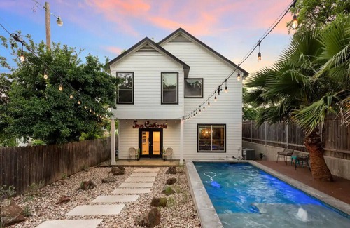 Central East Austin House | Single Malt Manor | Downtown Austin