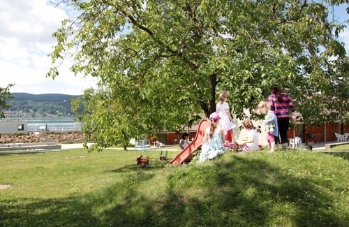 Reichenau Apartment | Single room with a single bed, shower/WC