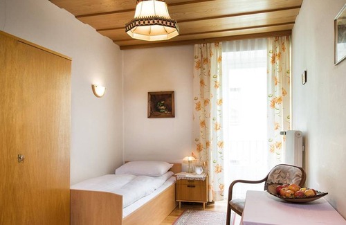 Bad Hofgastein Cottage | Single room with shower, WC - vicarage, guesthouse
