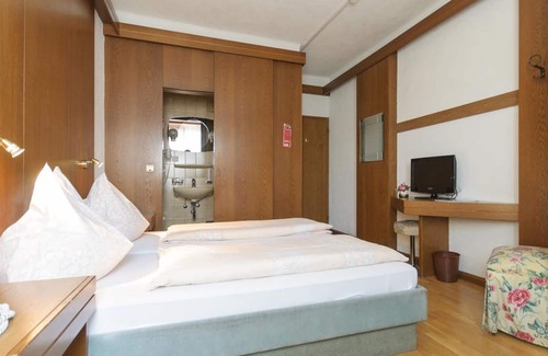 Innsbruck Hotel | Single room with shower, toilet - Hotel Tautermann