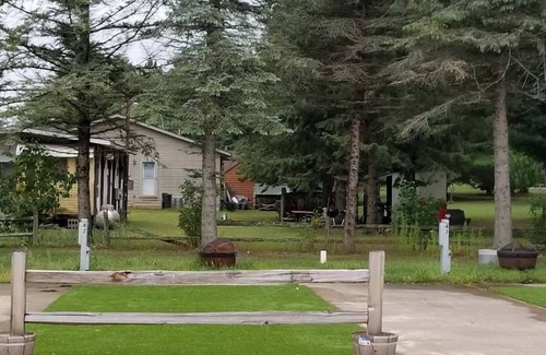 Neillsville House | Single space in comfortable resort in Neillsville, Wisconsin locate near Lake Arbutus