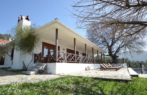 Ortaca Villa | single storey, 3bed private villa with infinity pool on the hillside in Gokbel
