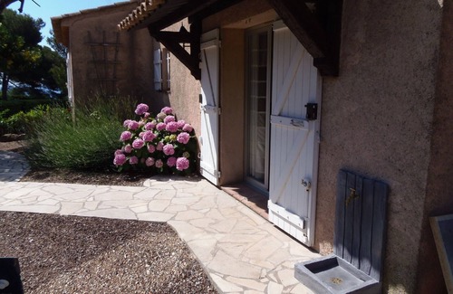 Le Dramont House | Single-storey house with sea view, garden+terrace, 2 air-conditioned bedrooms, WIFI, garage