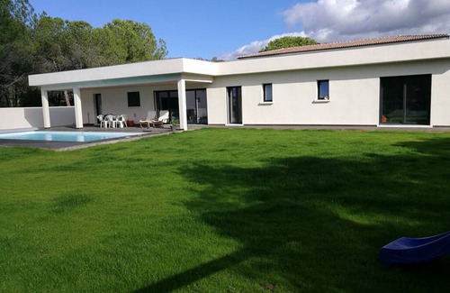 Molini House | SINGLE-STOREY VILLA PRIVATE GARDEN HEATED POOL WALKING DISTANCE TO SEA