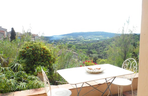 Ramatuelle House | Single storey villa in the village of Ramatuelle 4 to 6 people, with garden