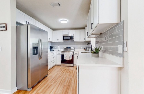 Kissimmee House | Single-story house with private pool, alfresco dining, & lanai - dog-friendly