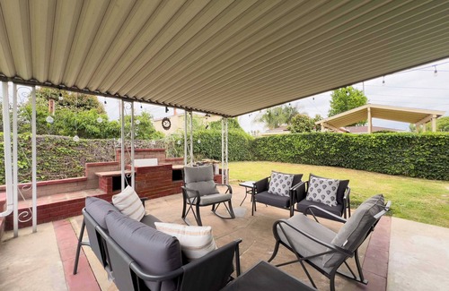 Hacienda Heights House | Single-Story｜Lush Backyard for Pets｜Garage Access｜Month2Month available #42099