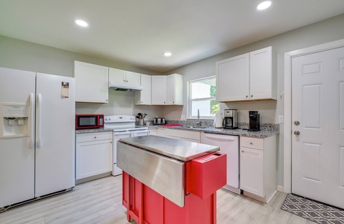 Ocala House | Single-Story Ocala Home w/Porch - Near WEC!