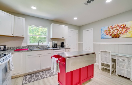 Ocala House | Single-Story Ocala Home w/Porch - Near WEC!