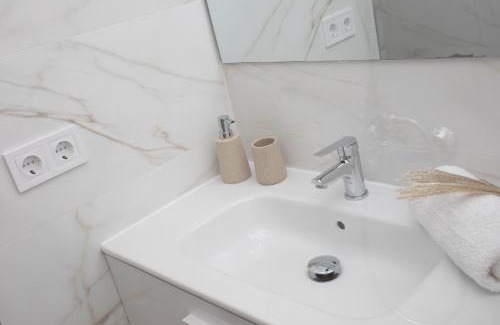El Pilar Apartment | SingularStays Guillem Sorolla