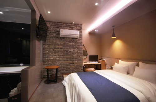 Nam-Gu Hotel | Sinjeong-dong Ulsan Bandi