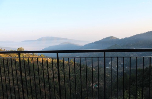 Nathuakhan Cottage | SINK INTO OBLIVION. NOTHING TO DO EVERYTHING TO GAIN.