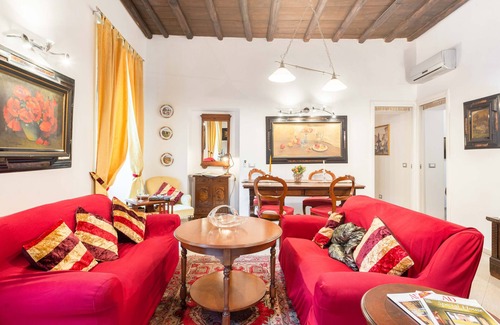 Rione III Colonna Apartment | Sistine House Style HolidayHome SpanishSteps x 6 whole apartment!free wi-fi