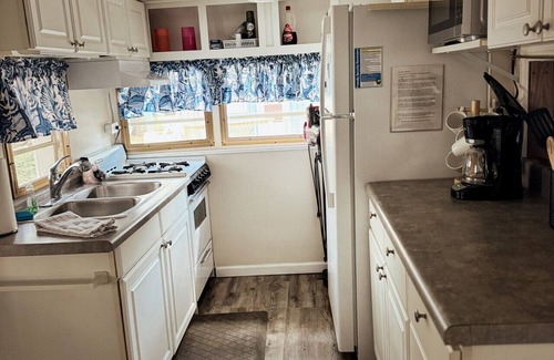Surfside Beach Cottage | Site 1359 OL 2bedroom great location!