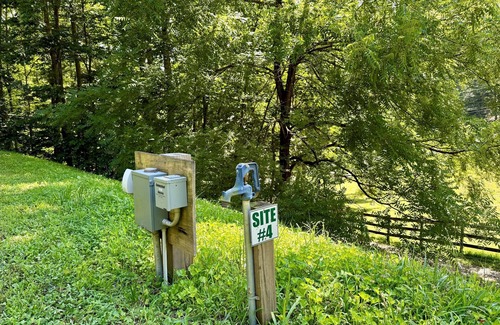 Robbinsville RV Rental | Site 4 – 50 Amp & Water, Tent Lot, Fire Ring
