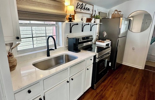 Myrtle Beach House | Site N40 Charmingly beautiful 2 bdrm newly remodeled bungalow Ocean Lakes!