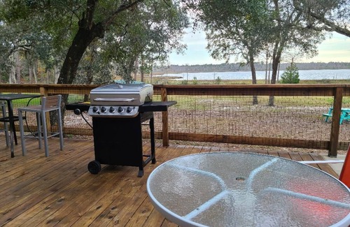 Navarre House | Sitting on the dock of the bay!