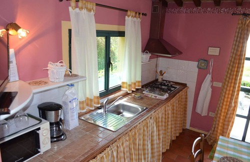 Lamporecchio Other | Situated inside olive oil farm, Altabina enjoys a panoramic position over the valley and the large h