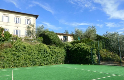 Lamporecchio Other | Situated inside olive oil farm, Altabina enjoys a panoramic position over the valley and the large h