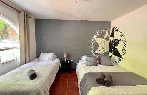 Playa Ocotal Hotel | Siwõ Art Guesthouse