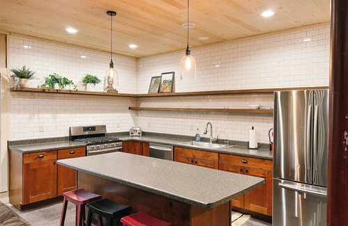 Cook House | Six bedroom, Five 1/2 bath private home on LAKE VERMILION with resort amenities