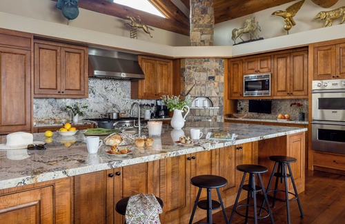 Spring Creek Ranch Villa | Six-bedroom property features a sizeable art collection & Teton views