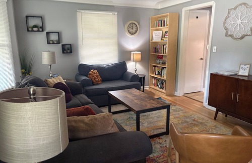 Kamm's Corners House | Six minutes from the airport. Family Friendly!