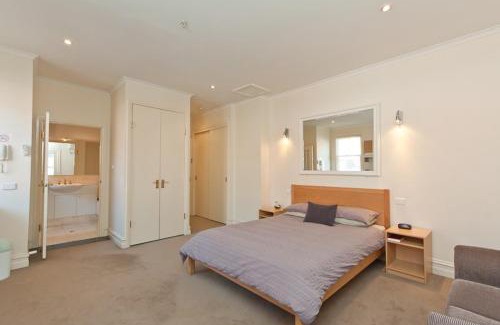 St Kilda Apartment | Sixty Two On Grey Serviced Apartments