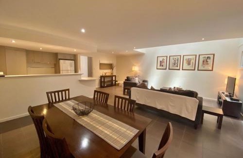 Broadwater Villa | SixtySix at Cape View