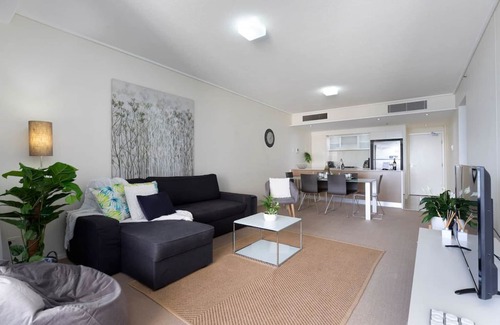 Fortitude Valley Apartment | SK2 · Riverfire Views 3br ✮ Huge Balcony+2xC`Park+11ppl
