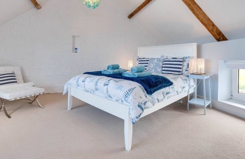 Cresswell House | Skears Cottage - Three Bedroom House, Sleeps 5