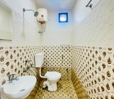 Visakhapatnam Hotel | Sketch Family Restaurant & Rooms