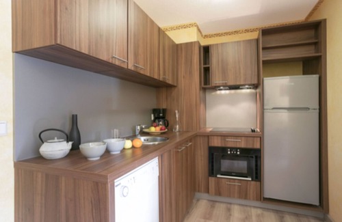 Isola Apartment | Ski at foot with Balcony! #116