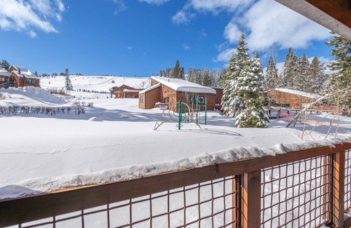 Truckee Condo | Ski Bowl Condo~Tahoe Donner