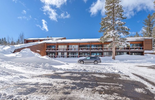 Truckee Condo | Ski Bowl Condo~Tahoe Donner