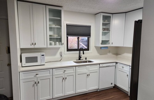 Tannersville House | Ski Camelback, Waterparks, Casino, Paintball