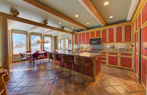 Salt Lake Mountain Resorts House | Ski Country's Rare Gem