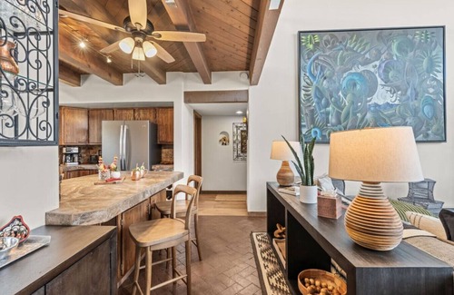 Casas de San Juan Apartment | Ski Discounts! Luxe Escape near Opera | Spa Pool Casita