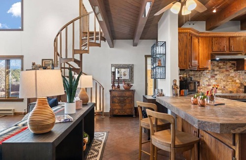 Casas de San Juan Apartment | Ski Discounts! Luxe Escape near Opera | Spa Pool Casita