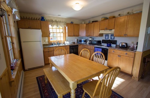 Sunday River Area Ski Chalet | Ski Haus - German Style Chalet in Newry Maine. Close to hiking, skiing and XC