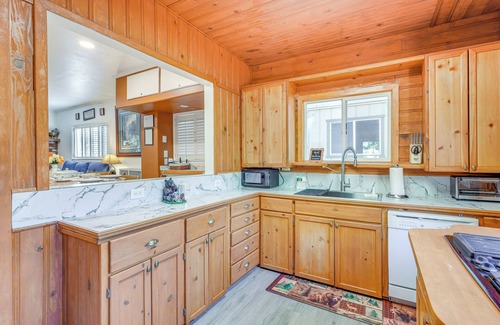 Moonridge House | Ski, Hike & Fish: Big Bear Lake Retreat