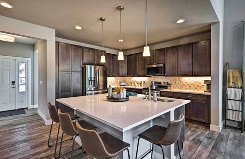 Grand Elk Ranch House | Ski & Hike: Home w/Hot Tub + Gas Grill in Granby