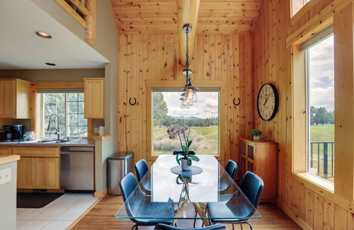 Redmond Cabin | Ski, Hike, Ice Fish: Redmond Escape w/Hot Tub!