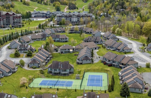 Windham House | Ski house just steps from slopes with indoor pool